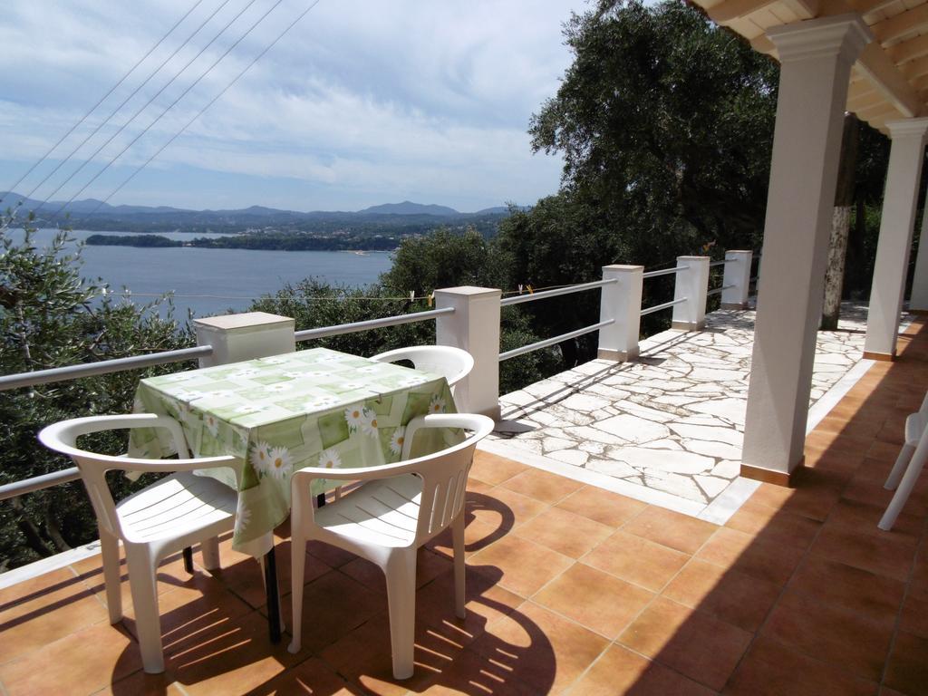 Villa Elli Panoramic View Ipsos Room photo